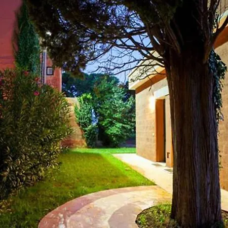 乡村民宿 Agriturismo Tibitone 弗兰卡维拉丰塔纳